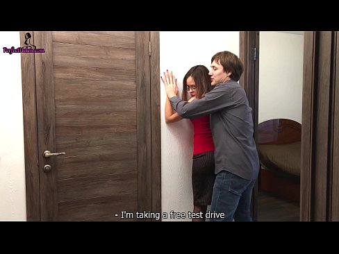 ❤️ סעקסי רעאַלטאָר סענסואַללי דזשערקס איר לאָך און פאַקס בשעת סעלינג איר וווינונג - קרעמפּאַי סופּער סעקס ביי yi.pornohammer.ru ️❤